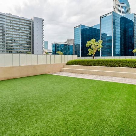 Luxury 2 Bedroom With Burj Khalifa View Дубай Екстериор снимка