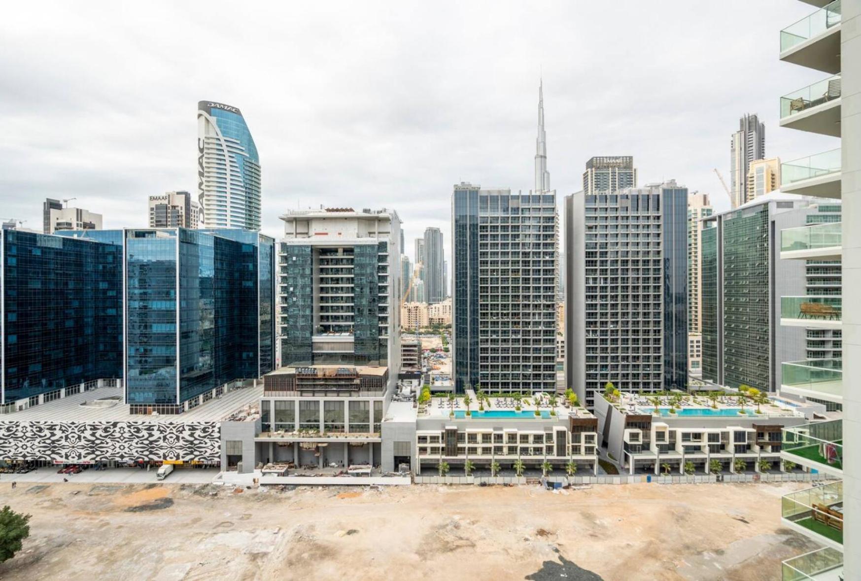 Luxury 2 Bedroom With Burj Khalifa View Дубай Екстериор снимка