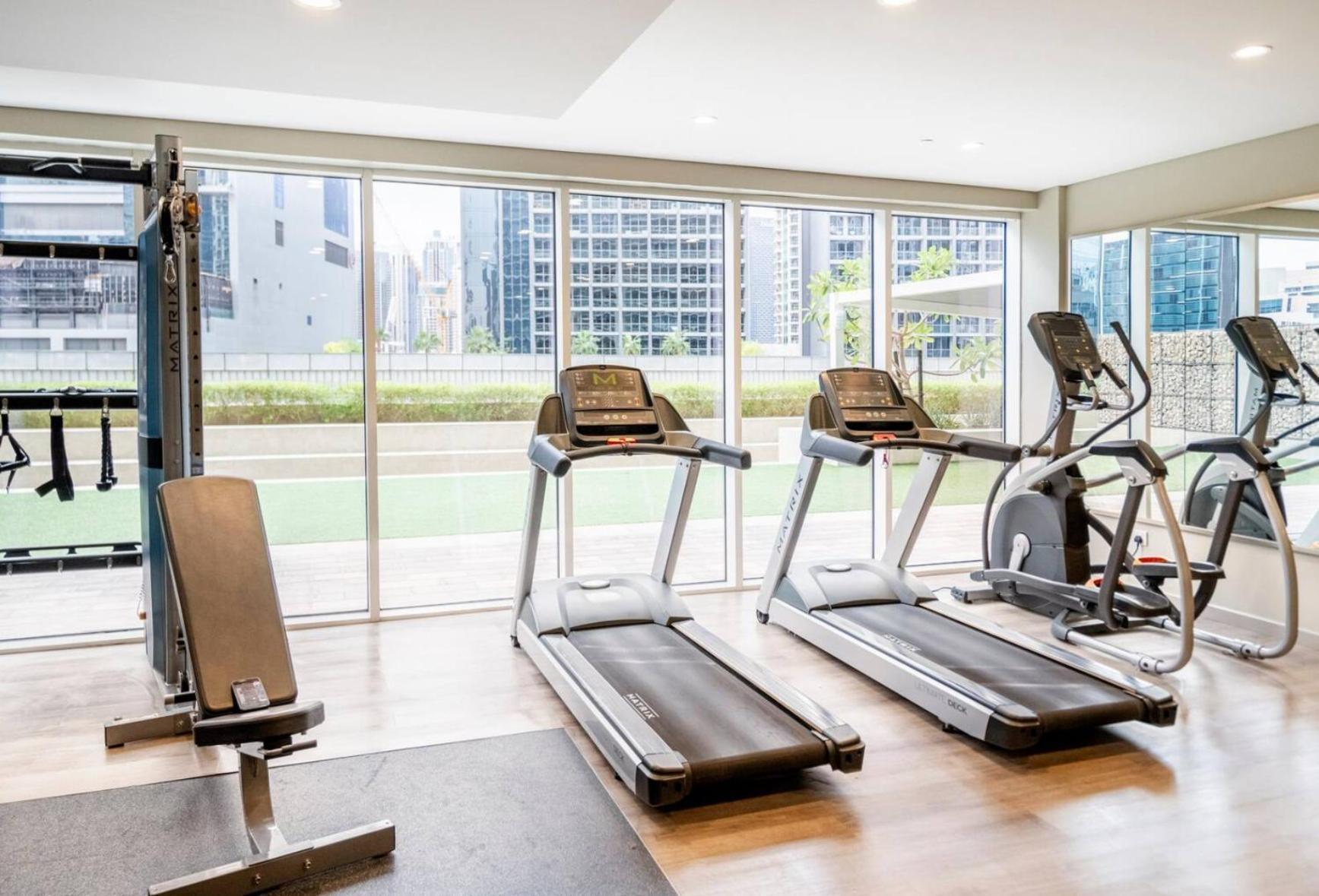 Luxury 2 Bedroom With Burj Khalifa View Дубай Екстериор снимка