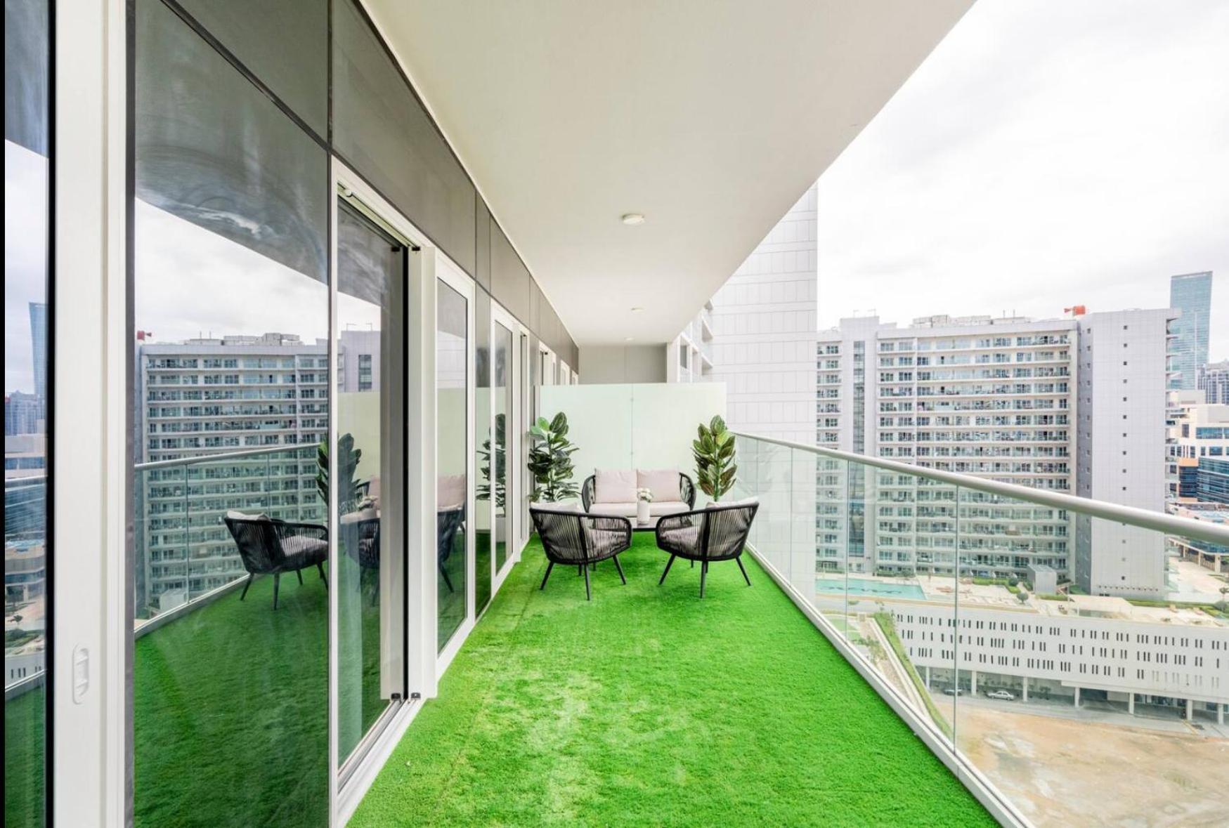 Luxury 2 Bedroom With Burj Khalifa View Дубай Екстериор снимка