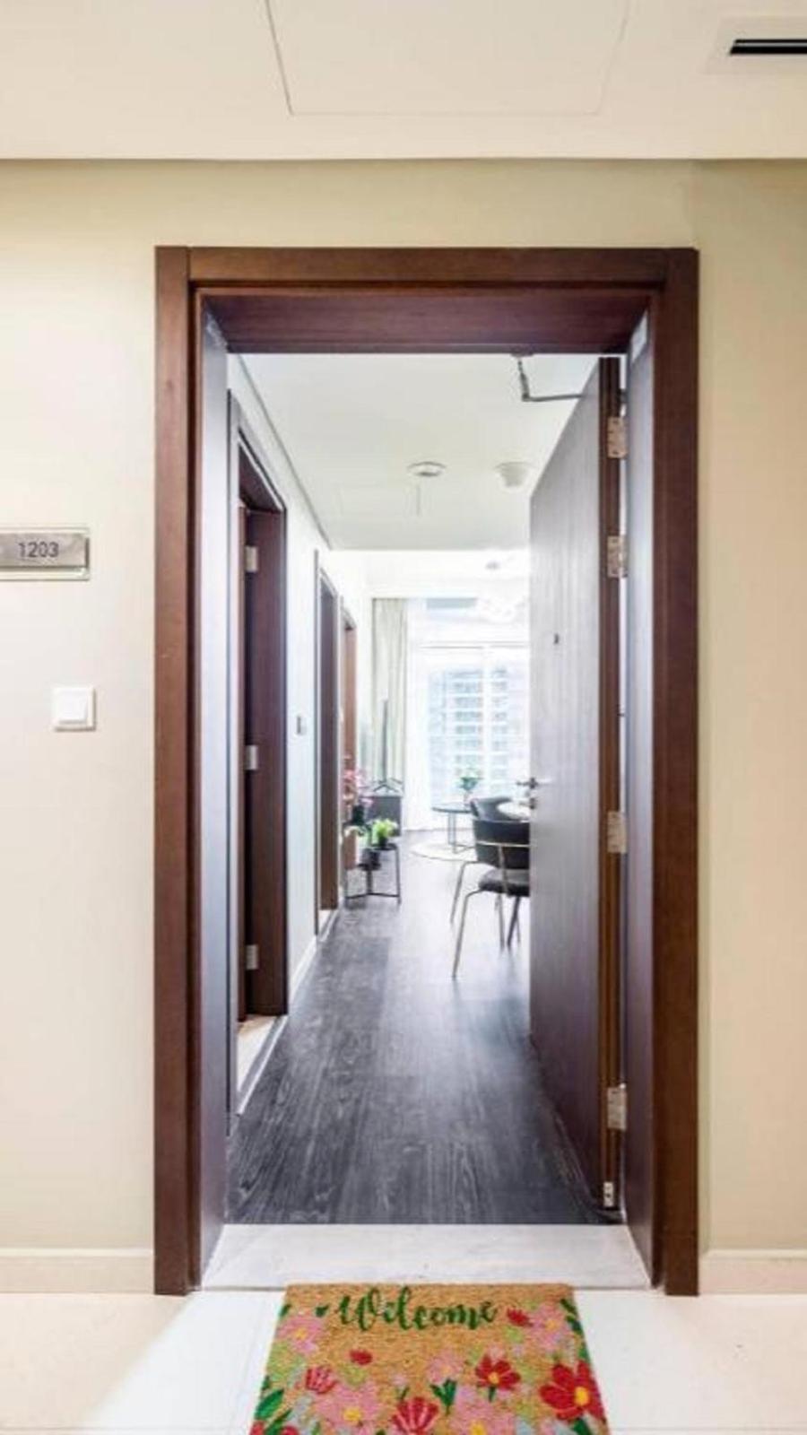 Luxury 2 Bedroom With Burj Khalifa View Дубай Екстериор снимка